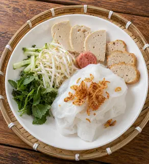 Hình ảnh Bánh ướt chả - không bánh tôm