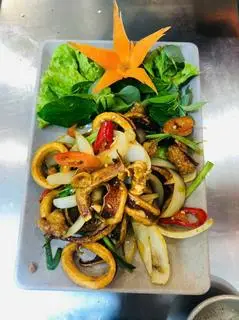 Hình ảnh Mực ống chiên nước mắm 