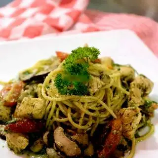 Hình ảnh Chicken Pesto spaghetti