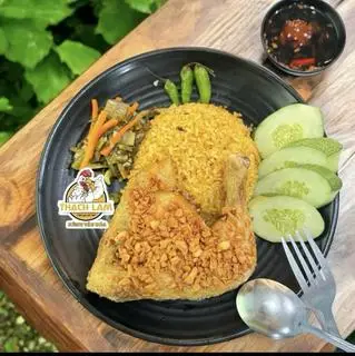 Hình ảnh Cơm Gà Mắm Tỏi(Đùi Lớn)