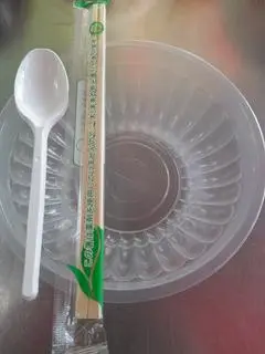 Hình ảnh Tô+muỗng+đũa