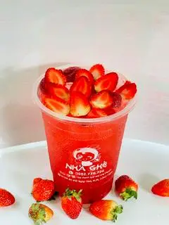 Hình ảnh Trà dâu tây tươi size khổng lồ