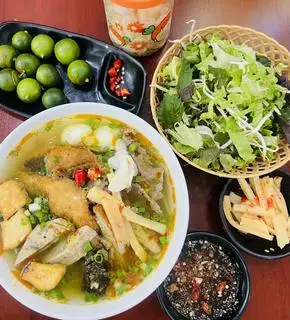 Hình ảnh Bánh đa riêu cá chan đặc biệt