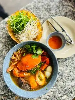 Hình ảnh Tô nguyên con cua thịt