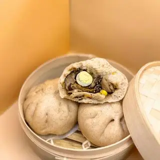Hình ảnh Bánh bao Gà Nấm Nguyên cám