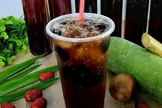 Hình ảnh trà bí đao hạt chia nha Đam