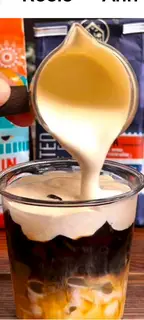 Hình ảnh mix thêm kem muối 