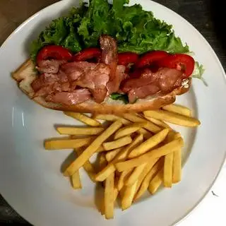 Hình ảnh B.L.T Salad Sandwich Bánh Kẹp ba chỉ