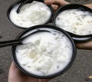 Hình ảnh Chè dừa dầm Hải Phòng