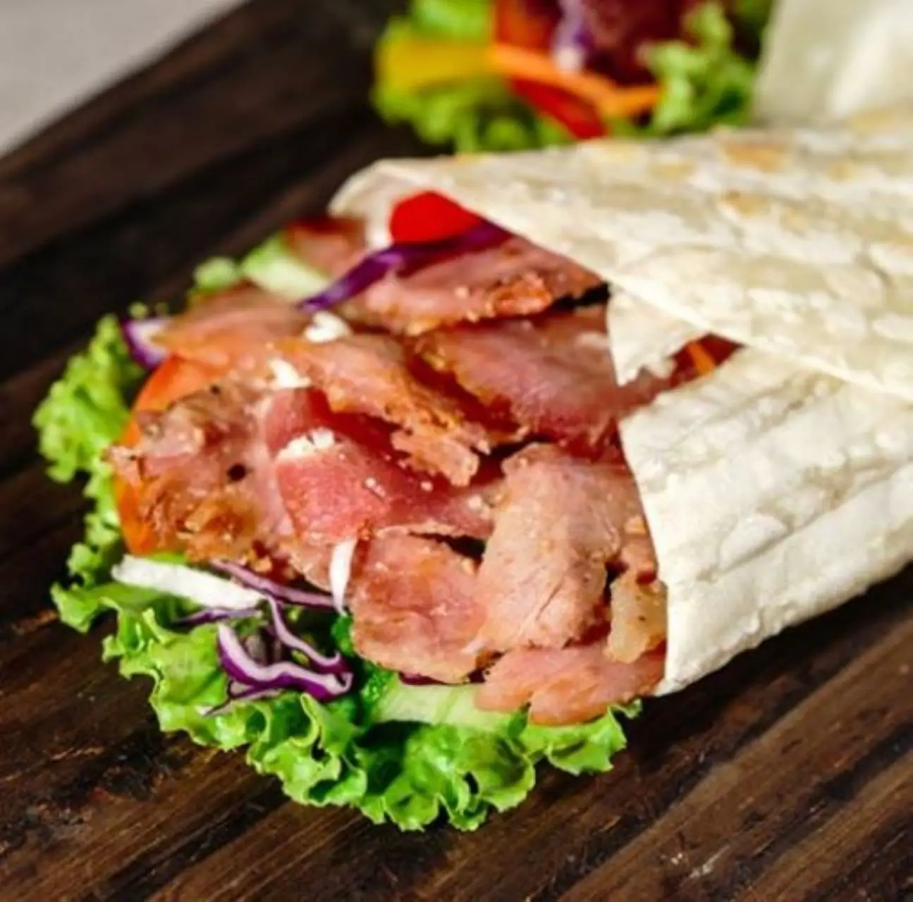 Hình ảnh Kebab cuộn thịt heo