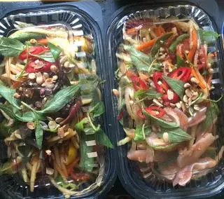 Hình ảnh Gỏi đu đủ Thái Lan lỗ tai heo