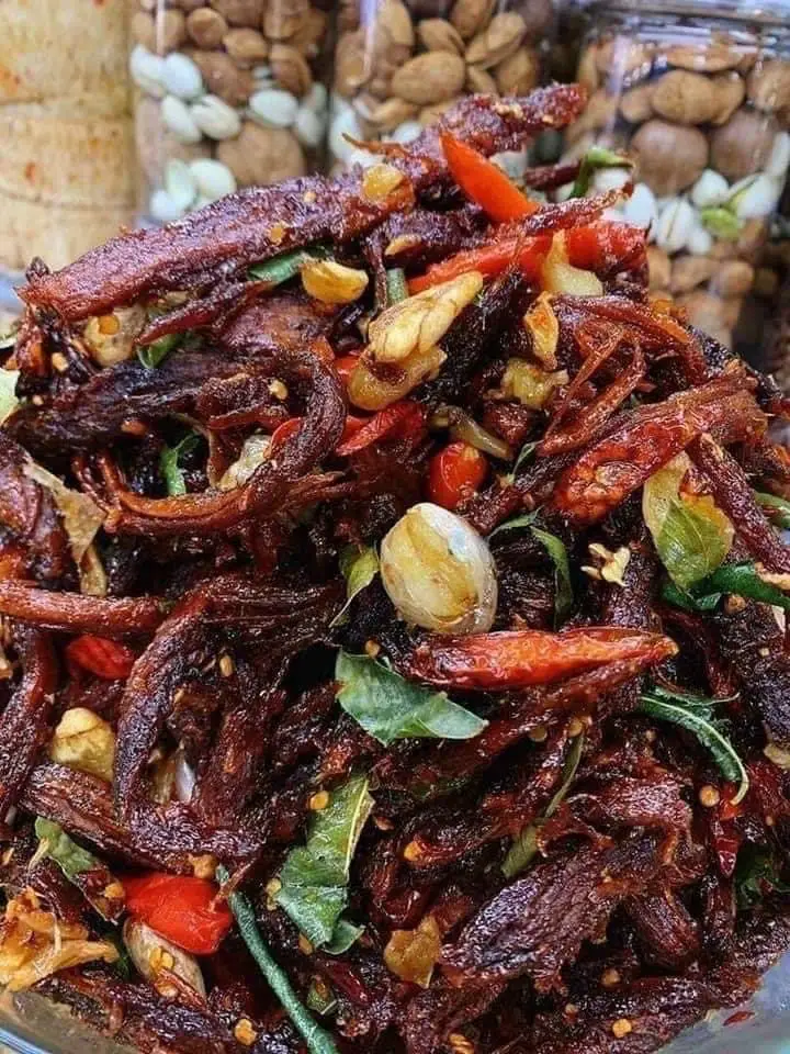 Hình ảnh Khô bò sate cháy tỏi ớt Lý Sơn 250g
