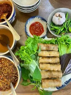 Hình ảnh chả giò nấm thịt Út Hương 