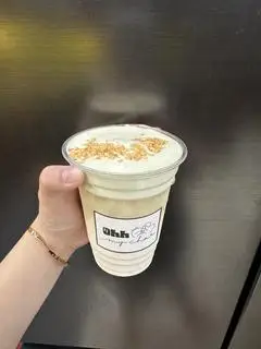 Hình ảnh Latte gạo rang kem dẻ cười