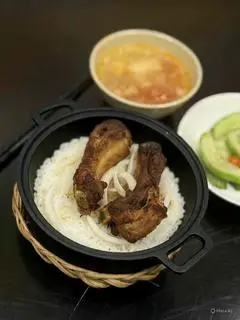 Hình ảnh Cơm niêu sườn nướng