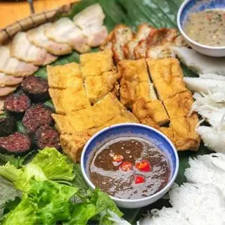Hình ảnh Bún Đậu Thịt Chả Giò Chả Cốm 
