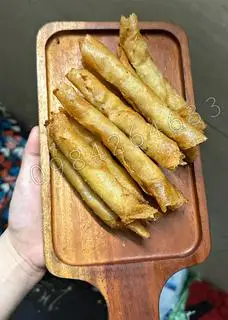 Hình ảnh Nem Chua Vỏ Giòn Rán Sẵn