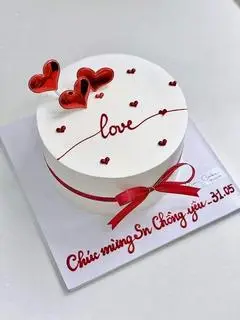 Hình ảnh Bánh sinh nhật chữ LOVE 
