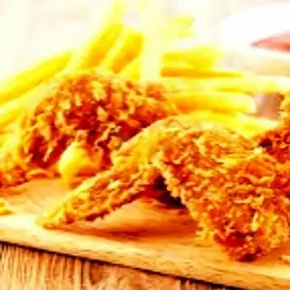 Hình ảnh Cánh gà rán kèm 100g khoai tây