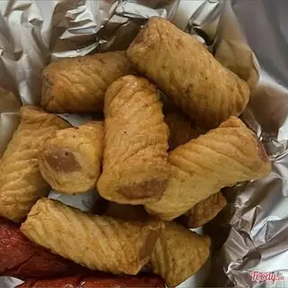 Hình ảnh Mì trộn ốp la chả mực