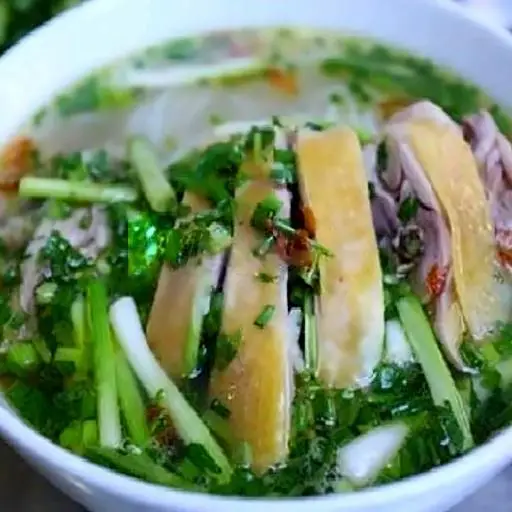 Hình ảnh Miến gà chặt má đùi
