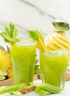 Hình ảnh Ép Thơm Cà Rốt Cần Tây 