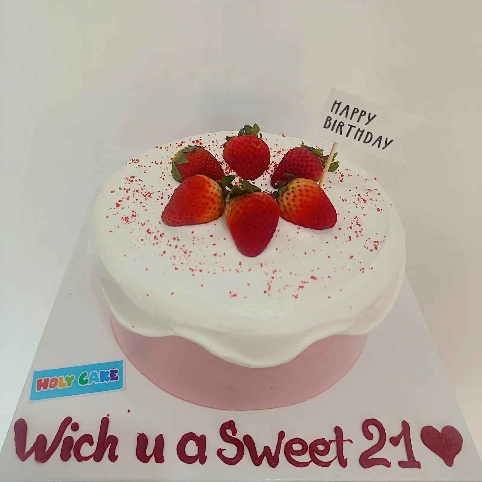 Hình ảnh Bánh kem kem hồng trang trí dâu size 16