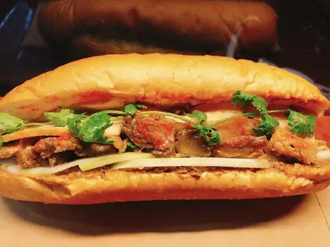 Hình ảnh COMBO 1 Bánh + 1 Nước
