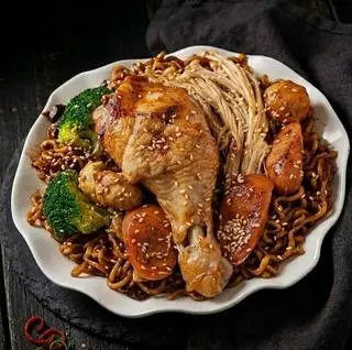 Hình ảnh Mì Tương Đen Đùi Gà