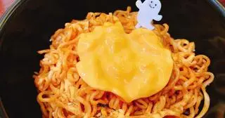 Hình ảnh Mì trộn Phomai topping