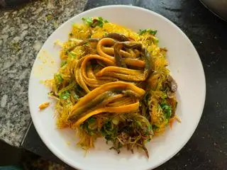 Hình ảnh Miến xào bé