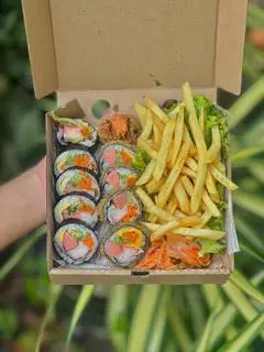 Hình ảnh Kimbap mix - khoai tây