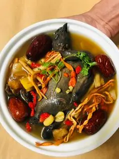 Hình ảnh Gà Ác Tần Thuốc Bắc Đông Trùng Hạ Thảo
