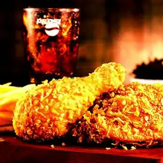 Hình ảnh Đùi gà rán size lớn kèm 100g khoai tây