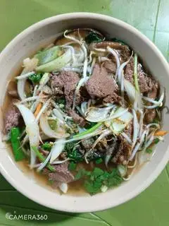 Hình ảnh phở bò thuần chay( hộp muỗng đũa)