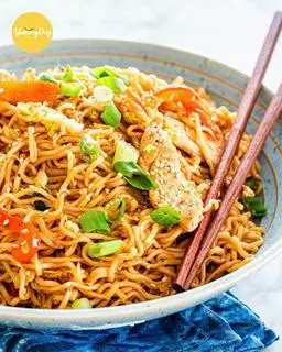 Hình ảnh Mì Xào Gà Xé