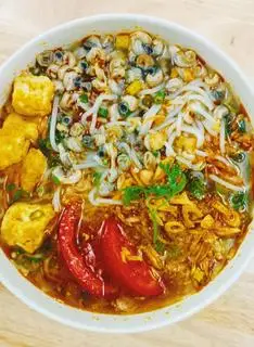 Hình ảnh Bún riêu cua ốc - kèm đậu