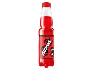 Hình ảnh Sting Dâu + Ly Đá 