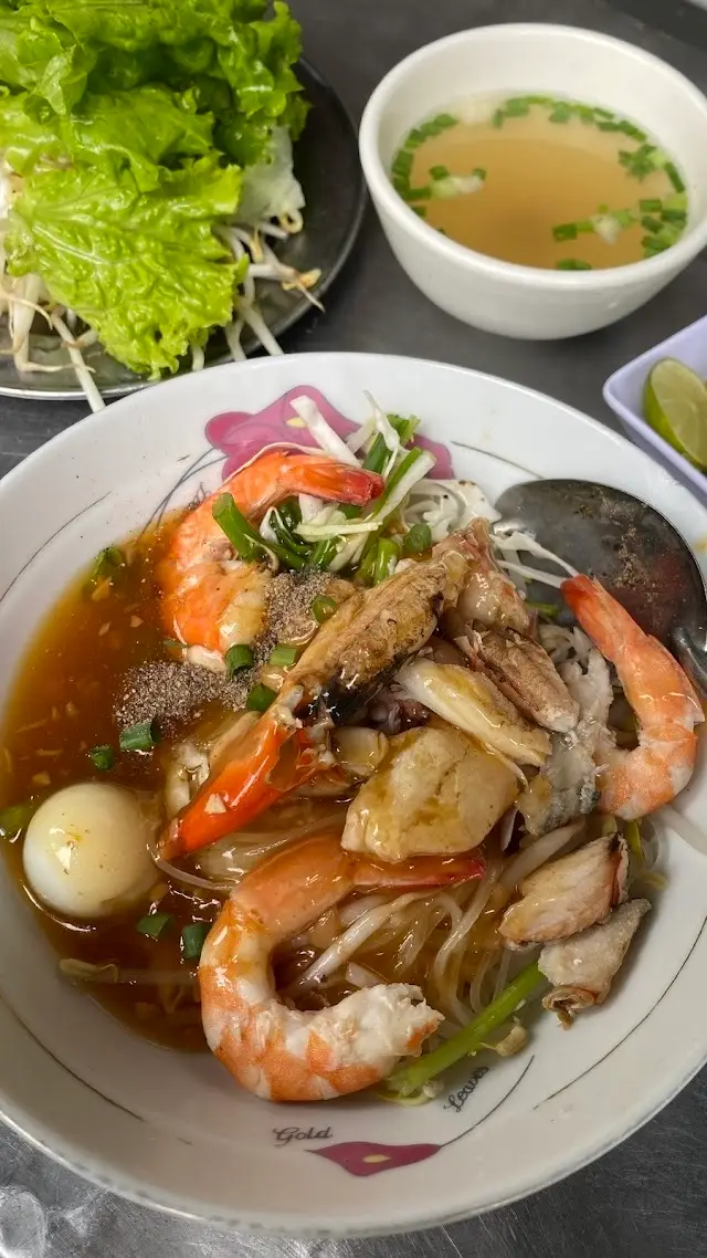 Hình ảnh Hủ tiếu tôm cua