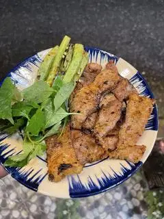 Hình ảnh Vú heo nướng