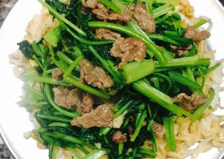 Hình ảnh Phở xào bò cải