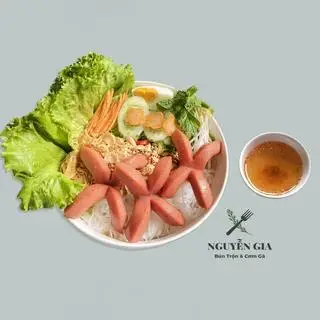 Hình ảnh Bún Trộn Xúc Xích
