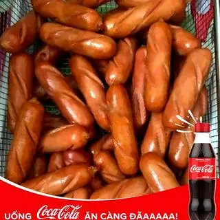 Hình ảnh 5 xúc xích - 1 coca