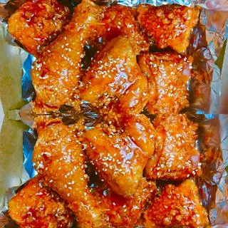 Hình ảnh Gà rán sốt cay ngọt 1 con