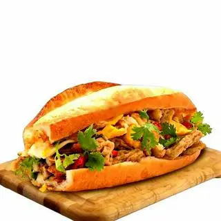 Hình ảnh Bánh Mì Chả Cá + Trứng Ốp La