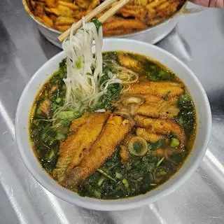 Hình ảnh Bánh đa cá rô rim
