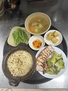 Hình ảnh Cơm ba chỉ quay