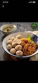 Hình ảnh MÌ GÓI BÒ VIÊN KHÔ 