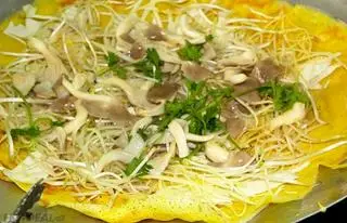 Hình ảnh Bánh xèo chay ( đậu hủ , nấm , sườn non )