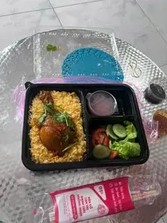 Hình ảnh Cơm gà mắm tỏi